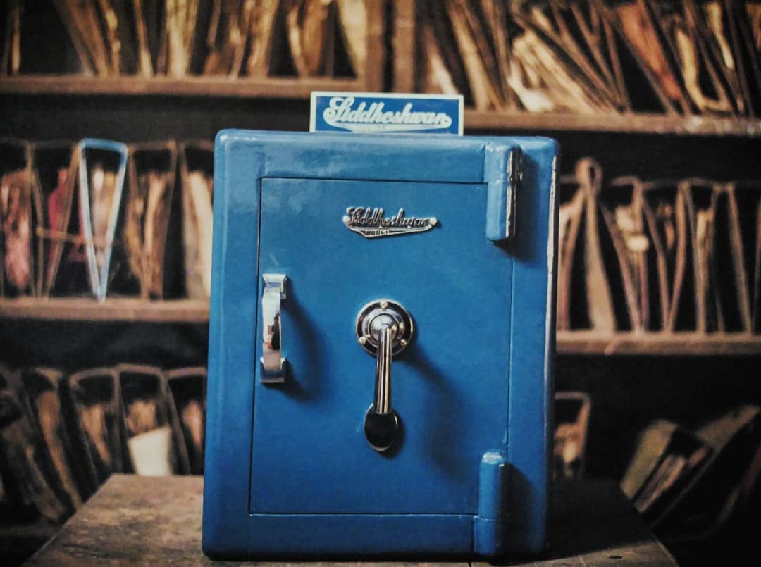 Safe Locker with siddhewar logo